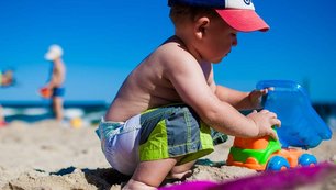 Urlaub mit Kind auf Rügen strand