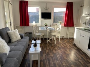 Ferienwohnung Schaprode Wohnung Hiddenseeblick Wohnzimmer mit Sofa