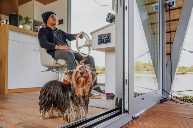 Hausboot mieten Bayern mit Hund - Hausboot Deutschland