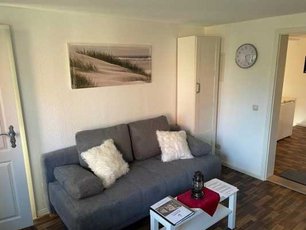 Ferienwohnung Schaprode Wohnung Kirchenblick Wohnzimmer Sofa